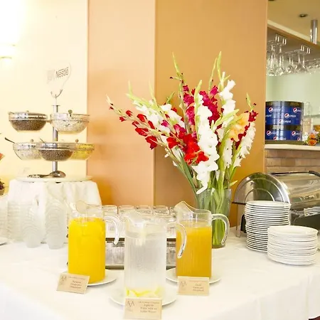 Hotel Alfa Art Budapeste