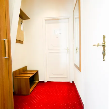 Alfa Art Hotel 3*