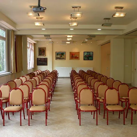 Alfa Art Hotel 3*