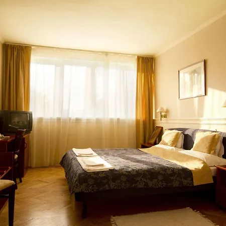 Alfa Art Hotel 3*