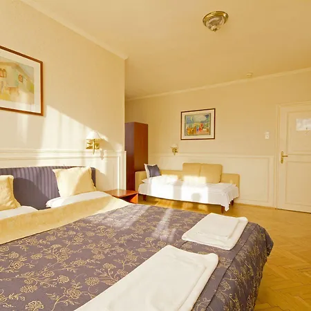 Alfa Art Hotel 3*