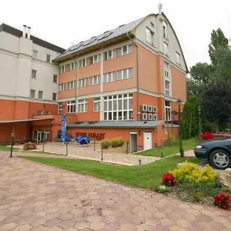 Hotel Alfa Art Budapeste
