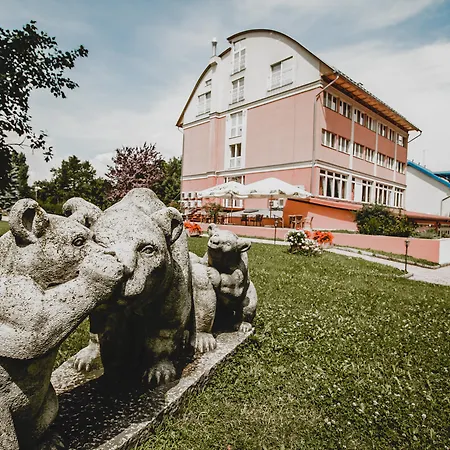 Alfa Art Hotel