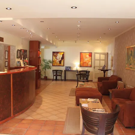 فندق Alfa Art 3*