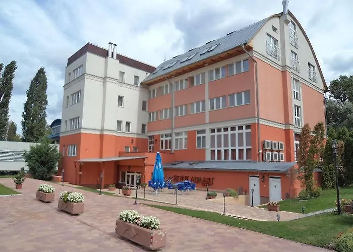 Alfa Art Hotel 3*